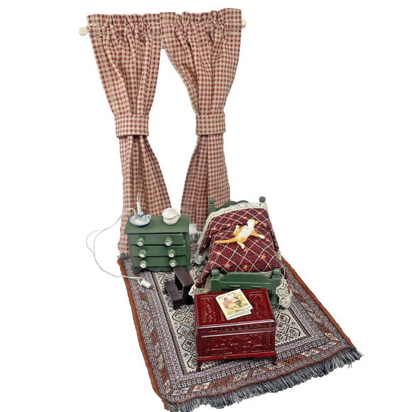 Artisan Made Dollhouse Miniature 1:24 Bedroom Set Bed Dresser Chest Curtain Rug - Picture 1 of 11